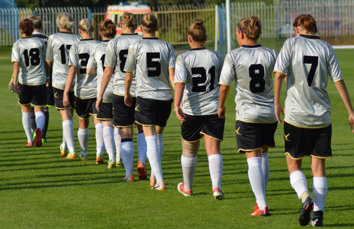 Spore zmiany w Czarnych