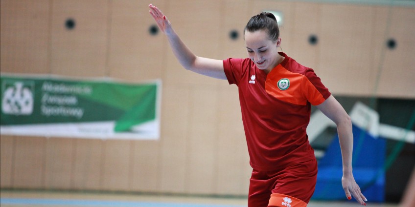 Liczne koszulki Popławskiej