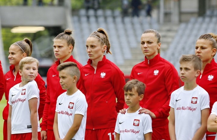 Skład na Włochy i Finlandię