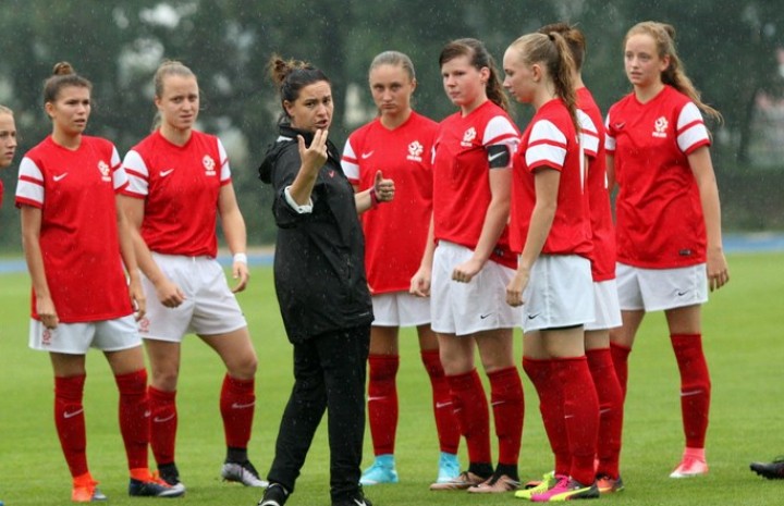 Siedemnastki grają w Polsce