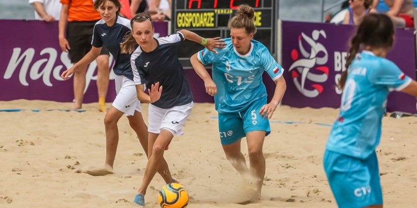 Grają o Puchar Polski w beach soccerze