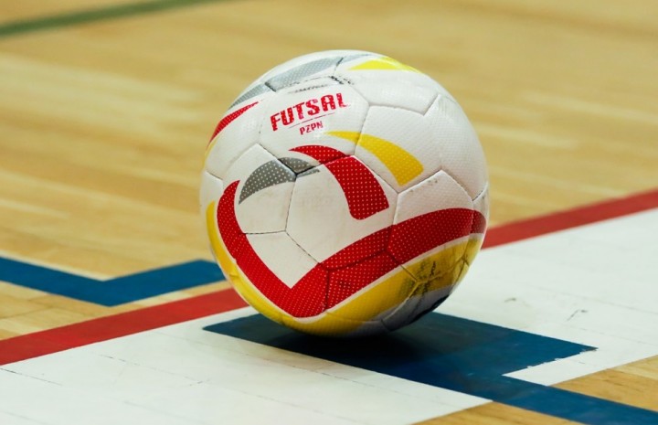 Po 10 piłek dla klubów