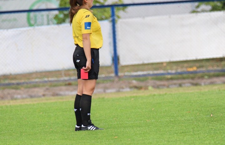 Sypnęło walkowerami