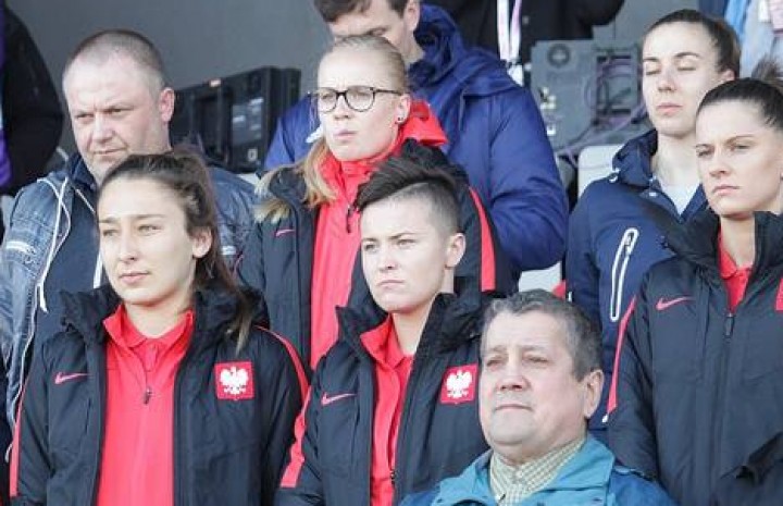 Nieuprawniona kadra Polski