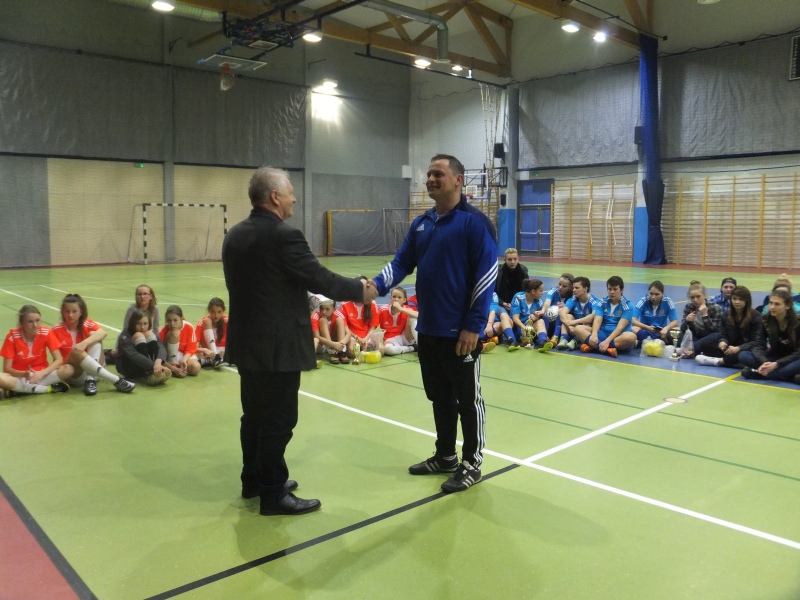 Turniej w Sianowie z okazji Dnia Kobiet